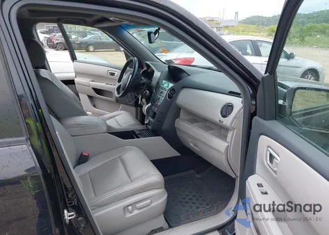 2010 Honda Pilot Touring z USA, uszkodzony, nr VIN 5FNYF4H98AB022133